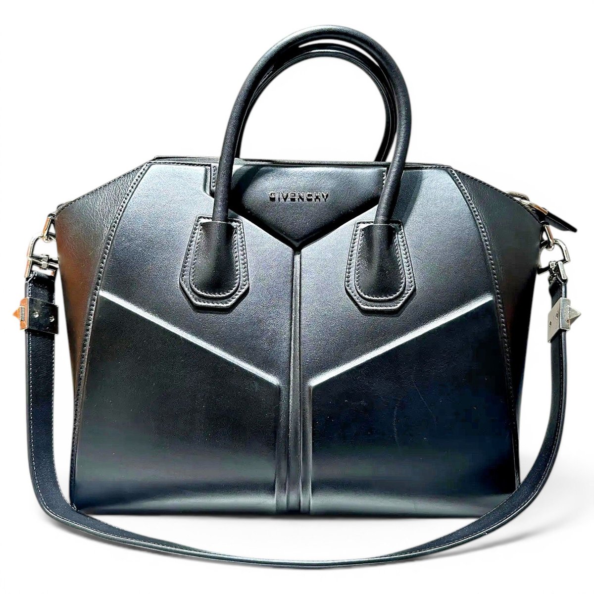 Antigona leather handbag