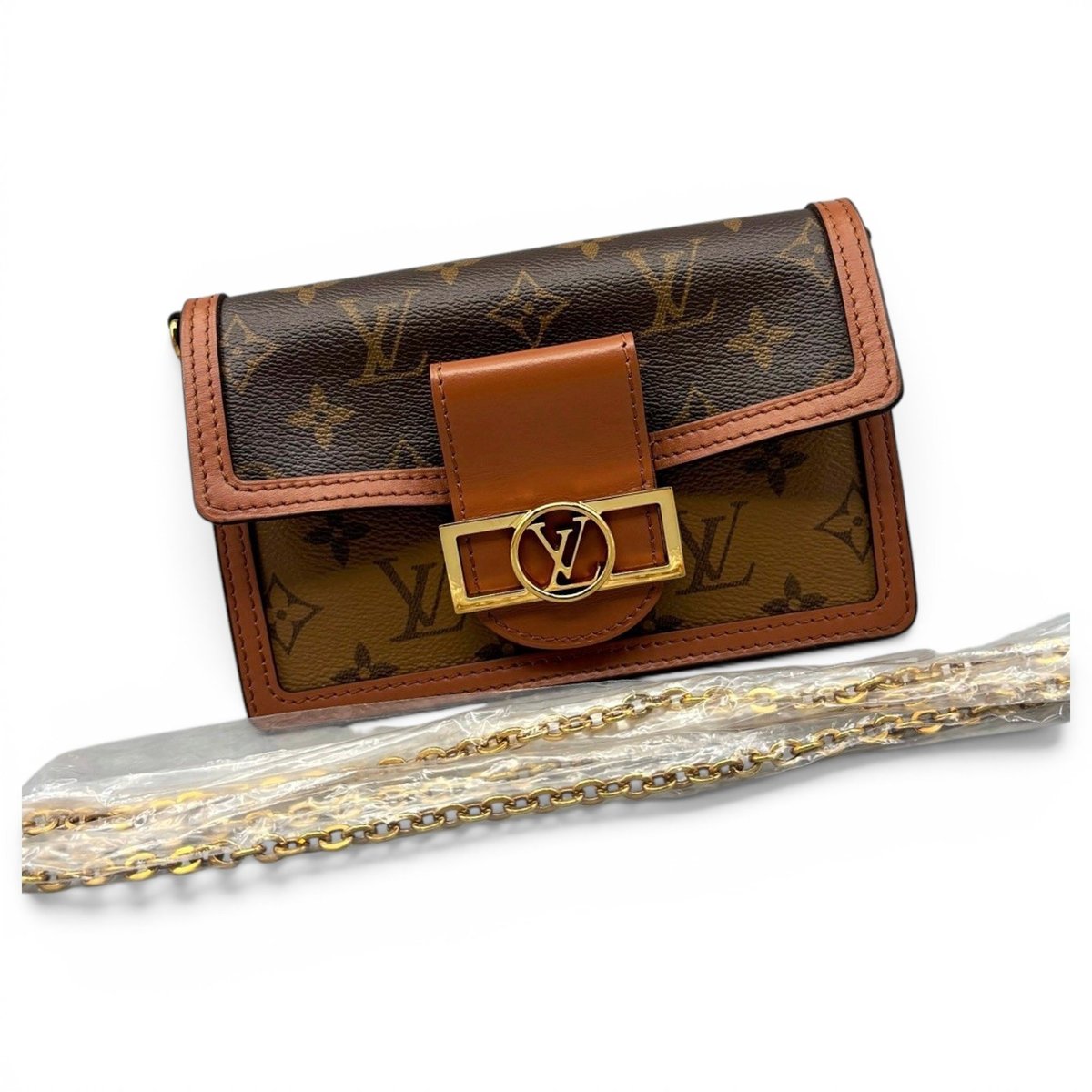 Dauphine leather handbag