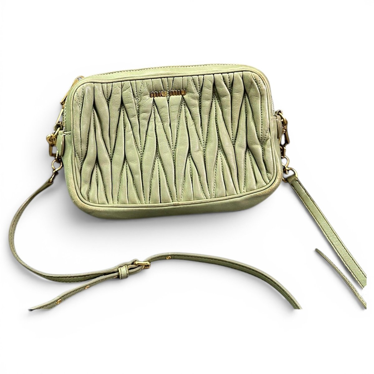 Matelassé leather crossbody bag