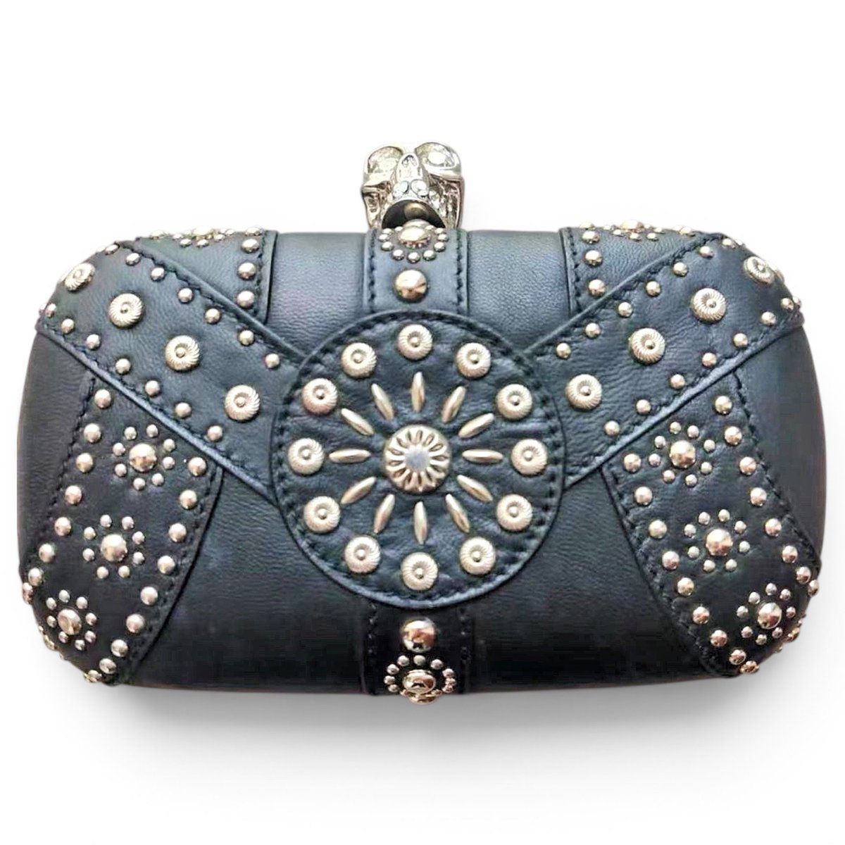 Skull clutch bag