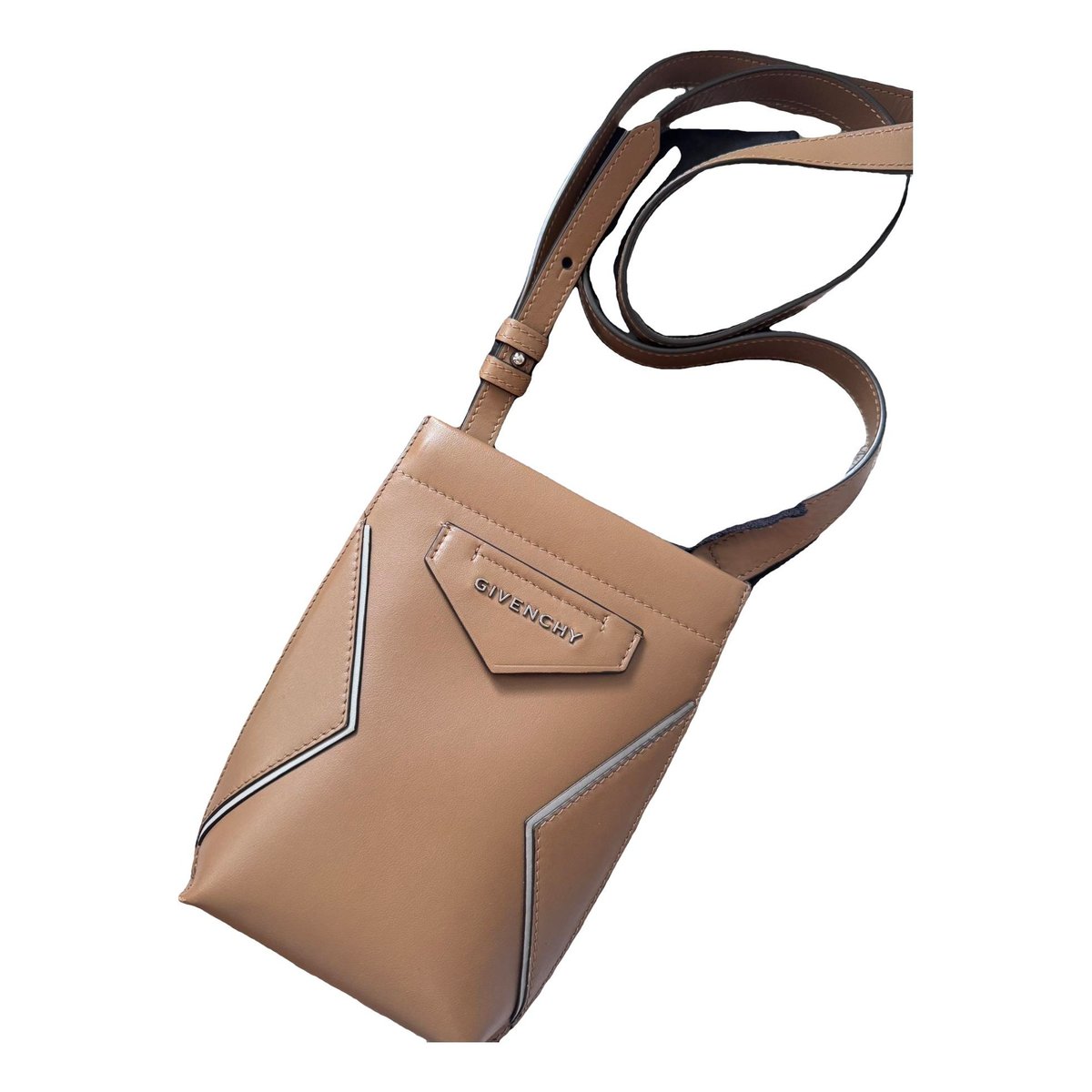 Antigona leather clutch bag