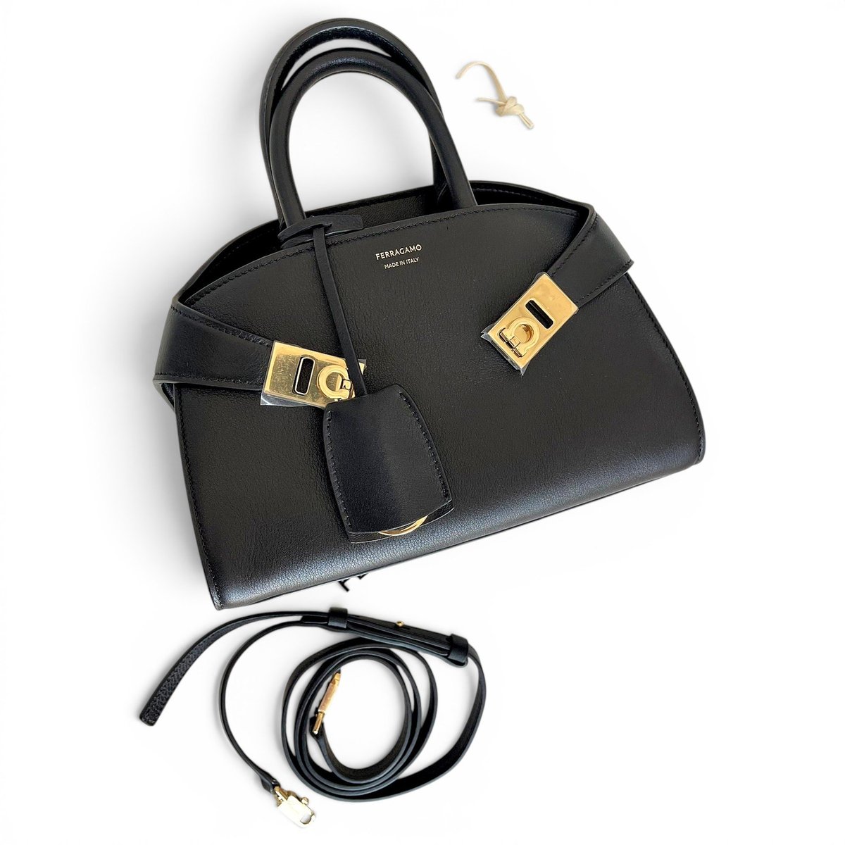 Hug leather handbag