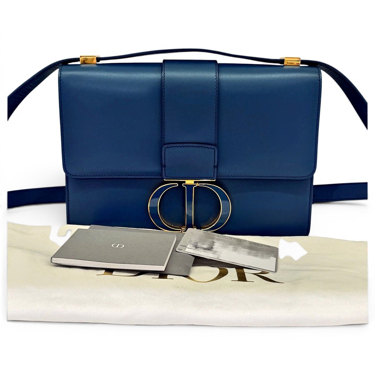 30 Montaigne leather handbag