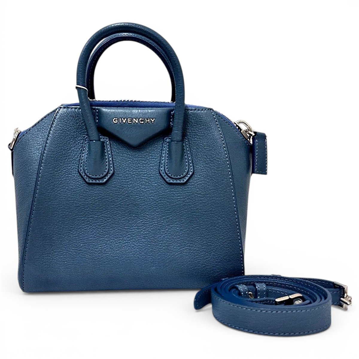 Antigona leather crossbody bag