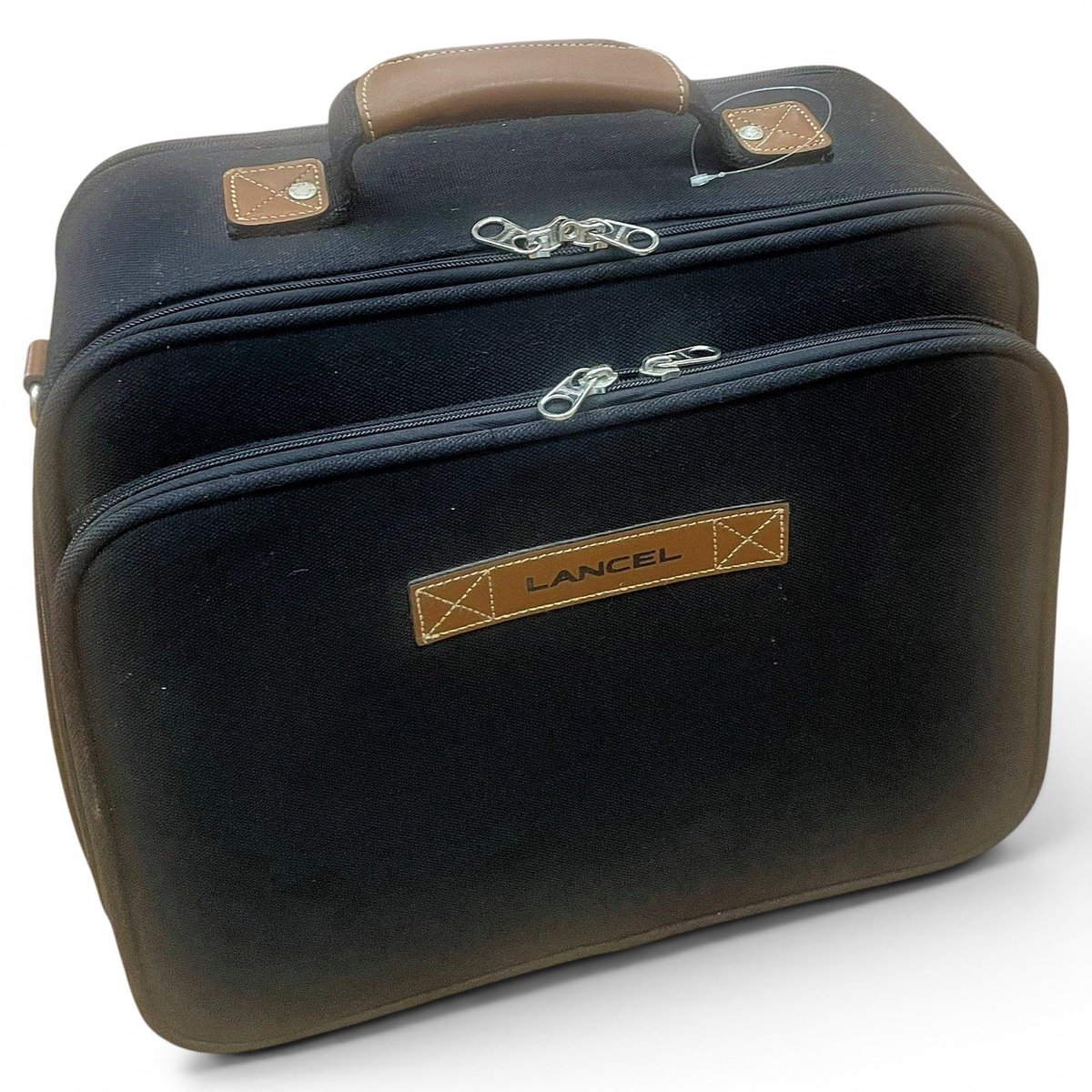 Leather travel bag