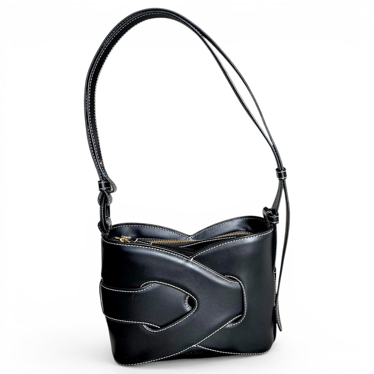 Leather handbag
