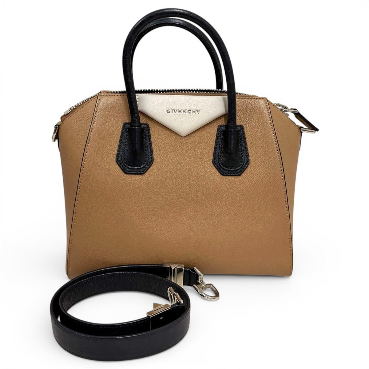 Antigona leather crossbody bag