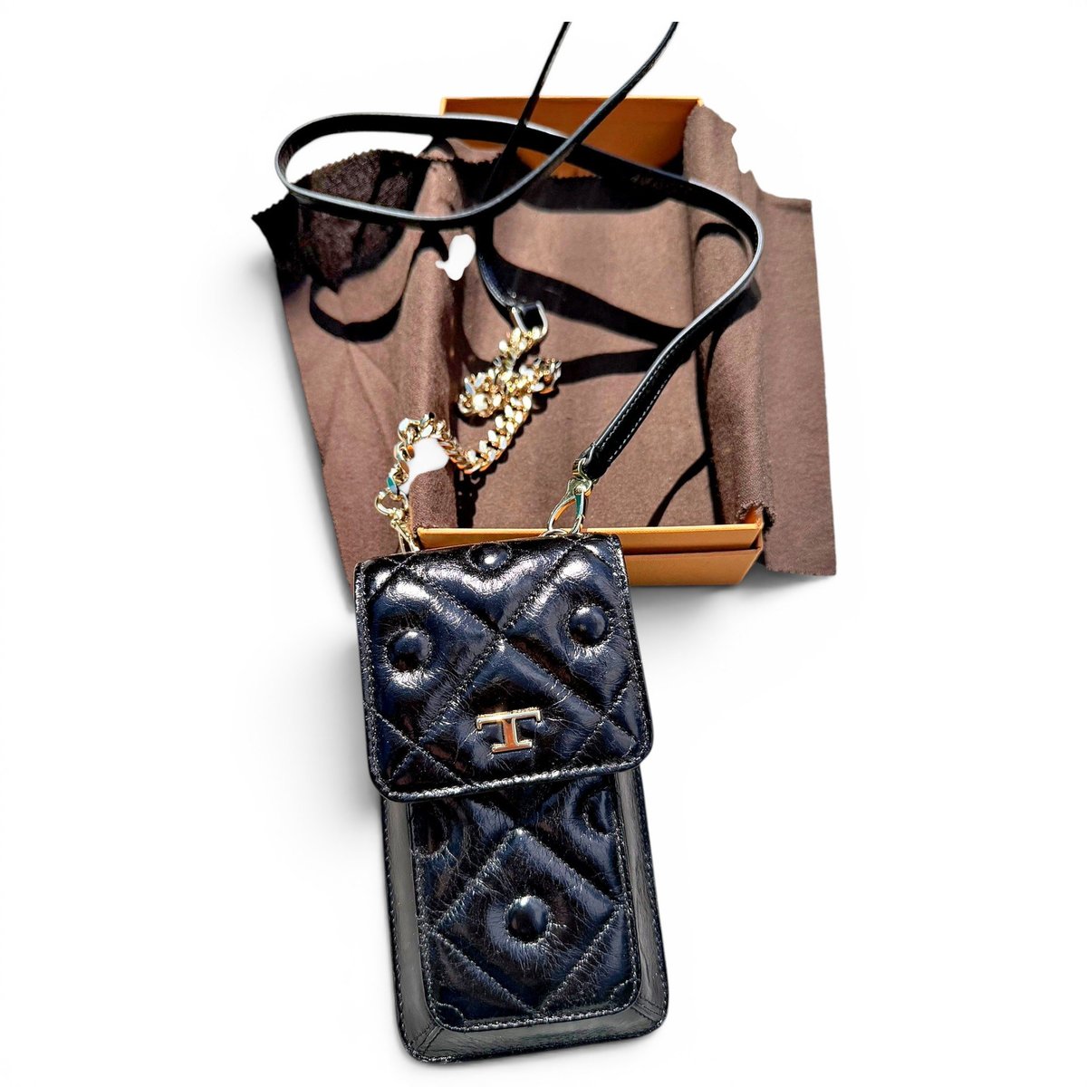 Leather clutch bag