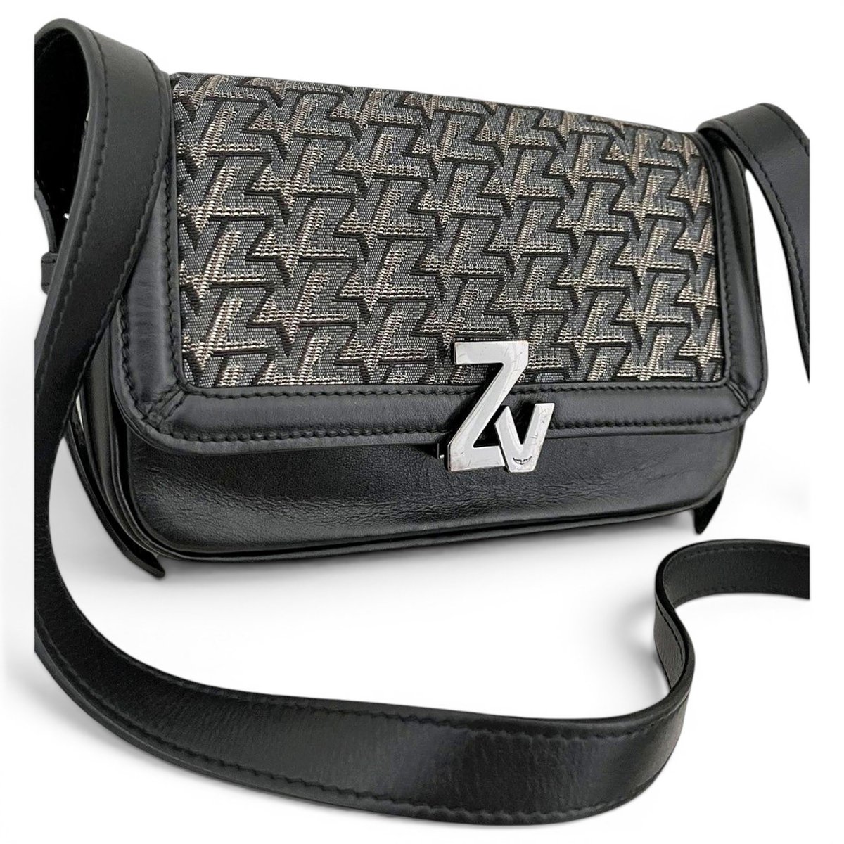 Rock leather crossbody bag