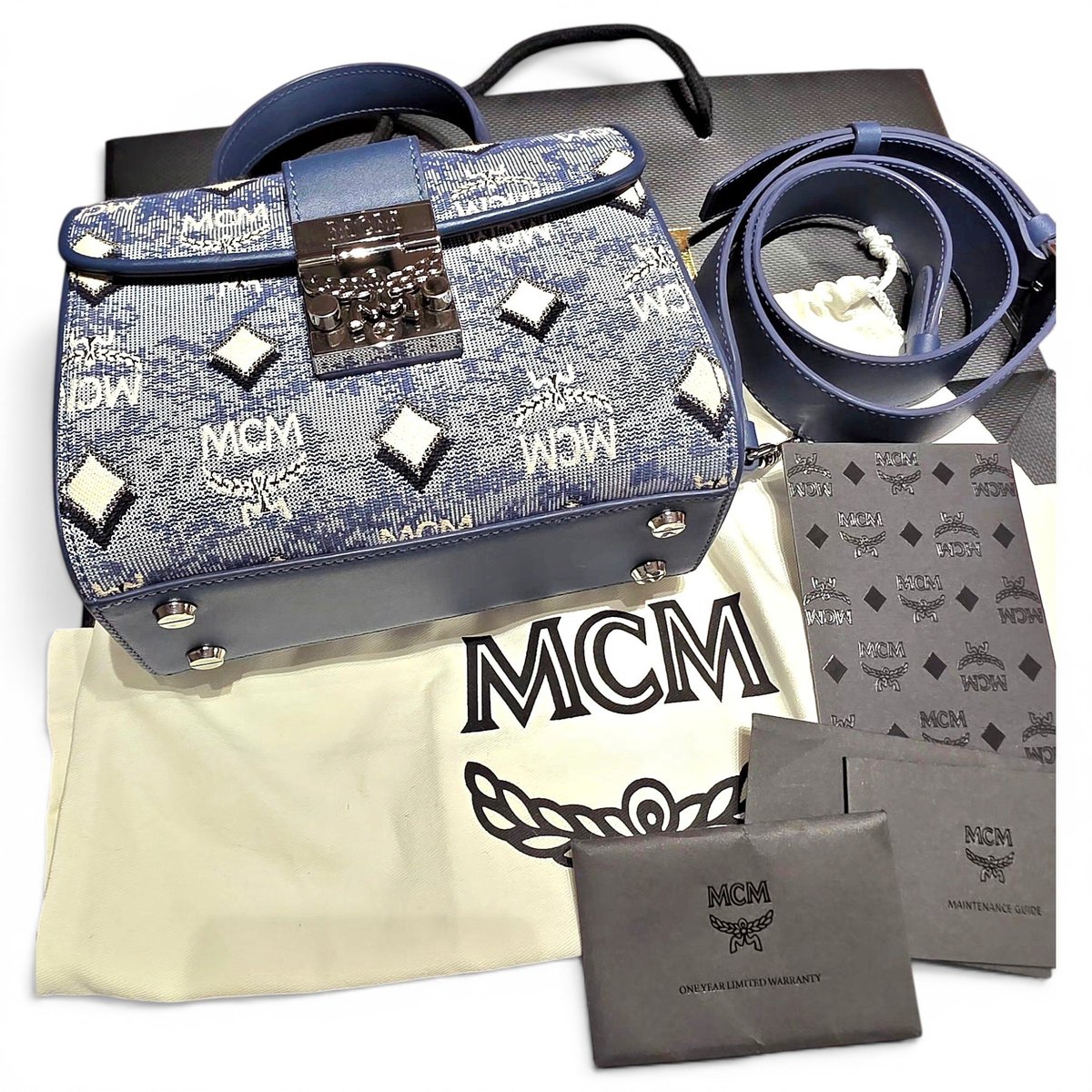 Leather crossbody bag