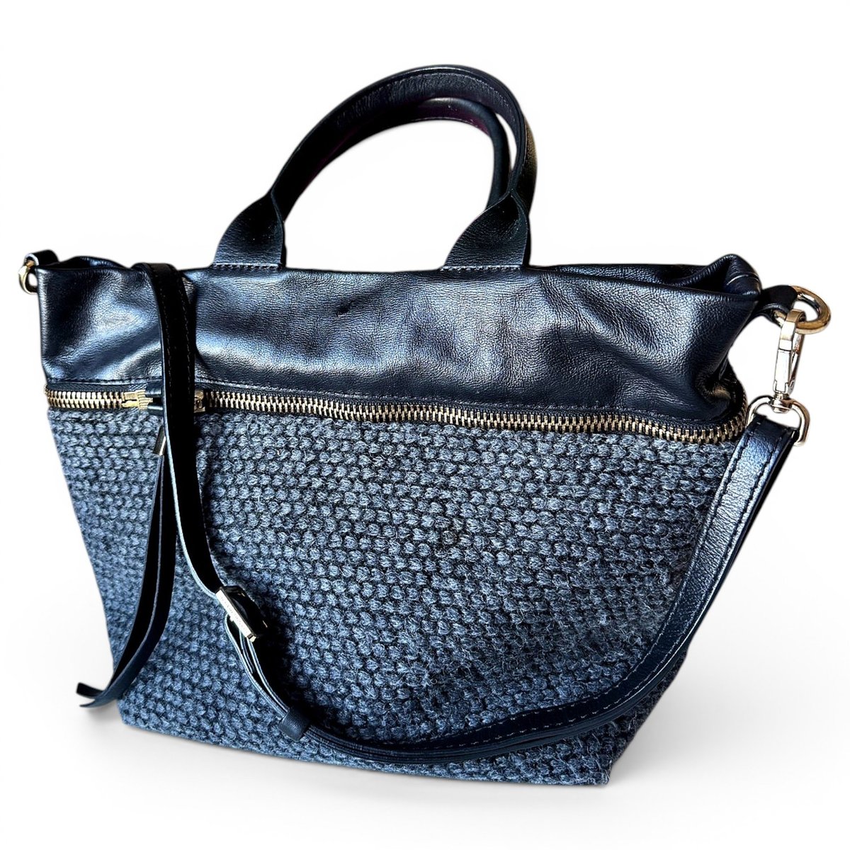 Leather crossbody bag