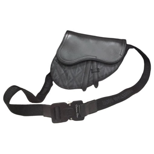 Saddle leather handbag