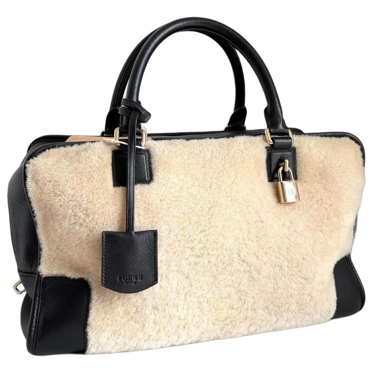 Amazona leather handbag