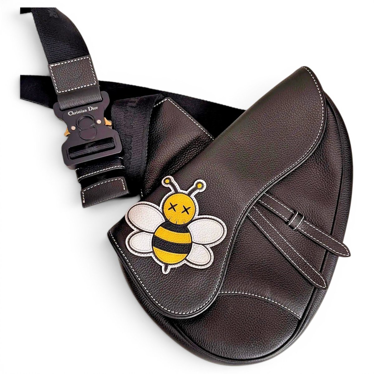 Saddle leather crossbody bag