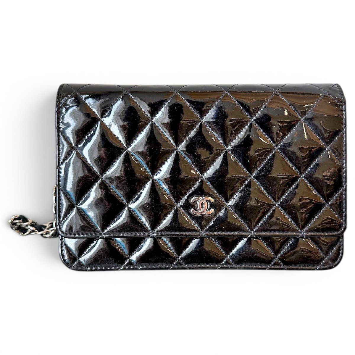Trendy CC Wallet on Chain patent leather crossbody bag