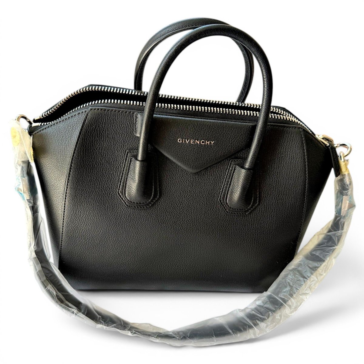 Antigona leather handbag