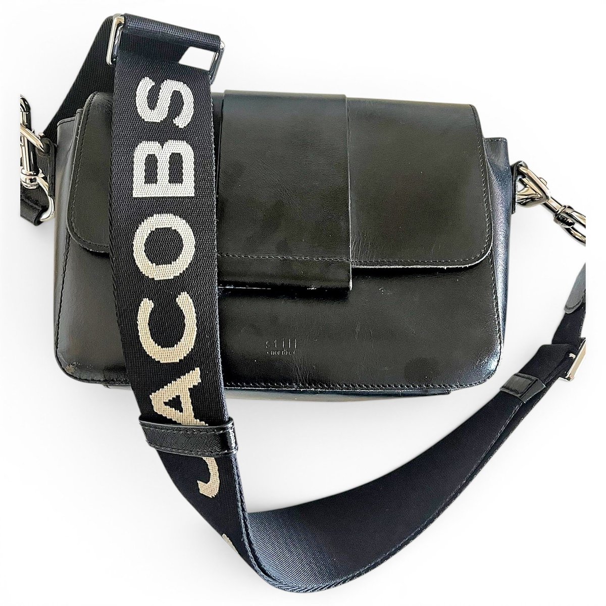 Leather crossbody bag