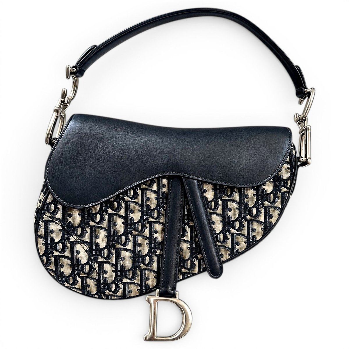 Saddle cloth handbag