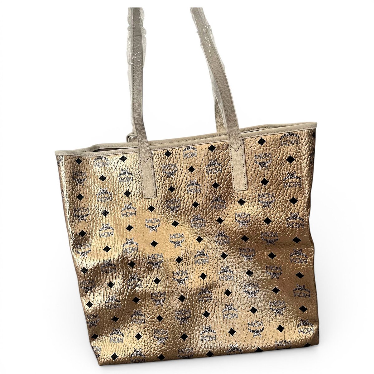 Leather tote