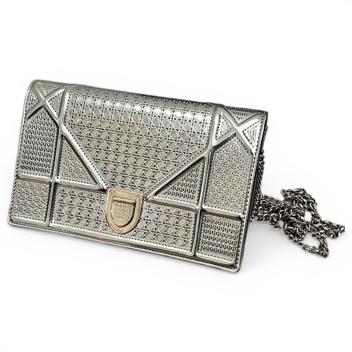 Wallet On Chain Diorama leather crossbody bag