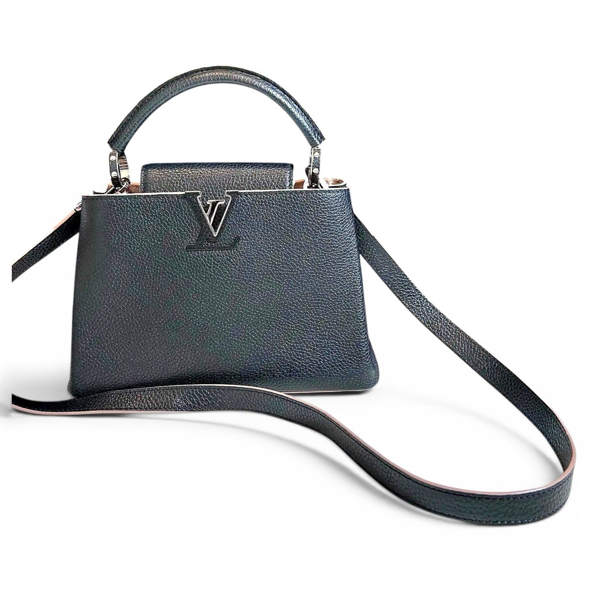 Capucines leather handbag