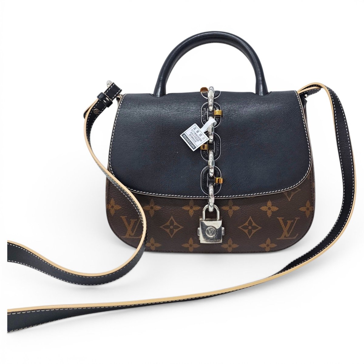 Dauphine leather handbag