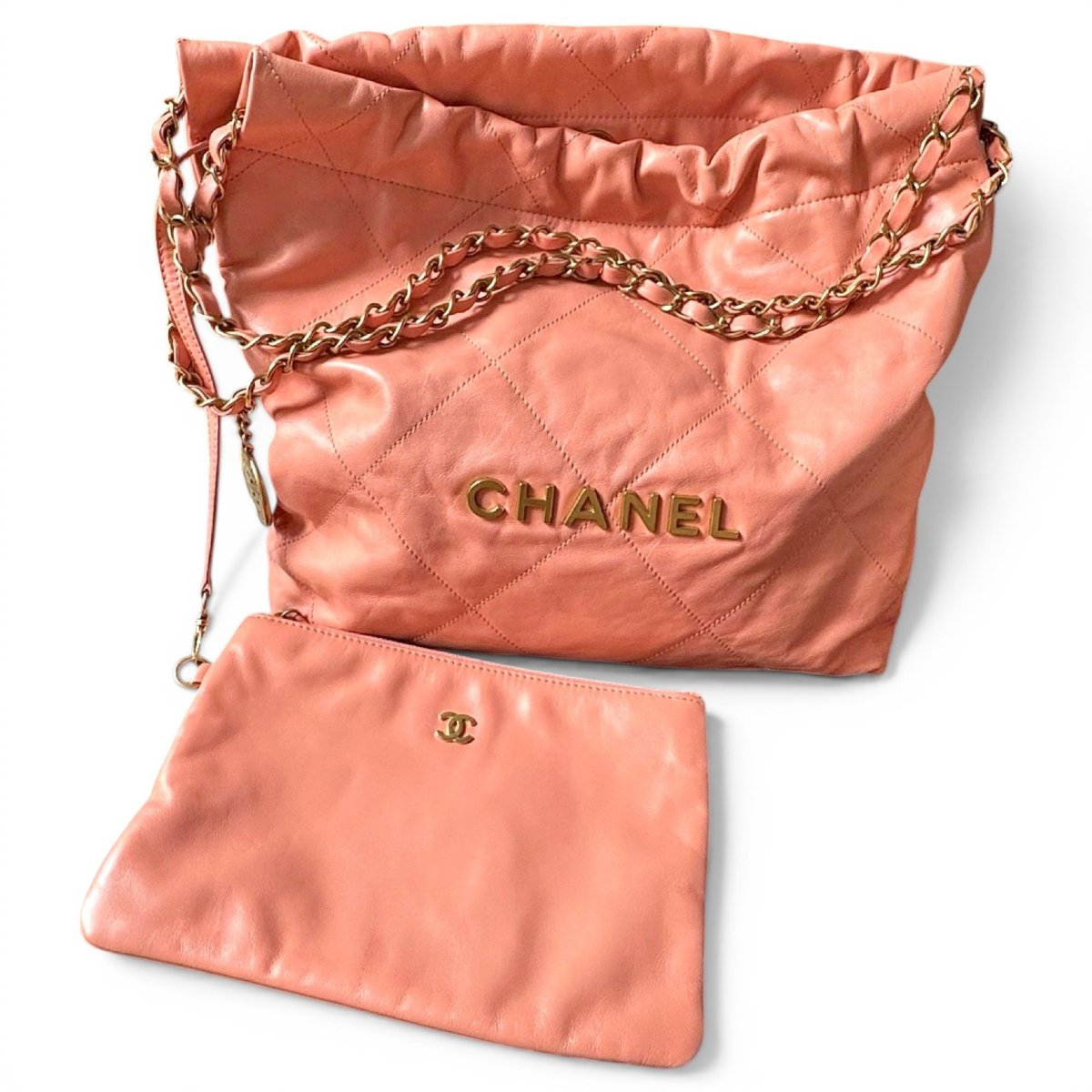 Chanel 22 leather handbag