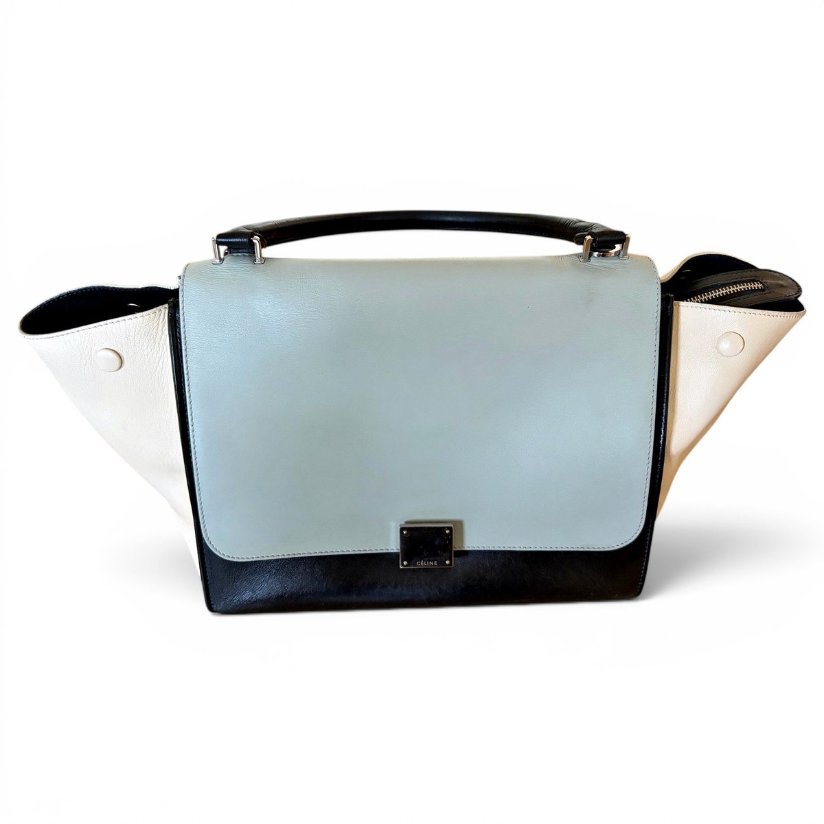 Trapèze leather handbag