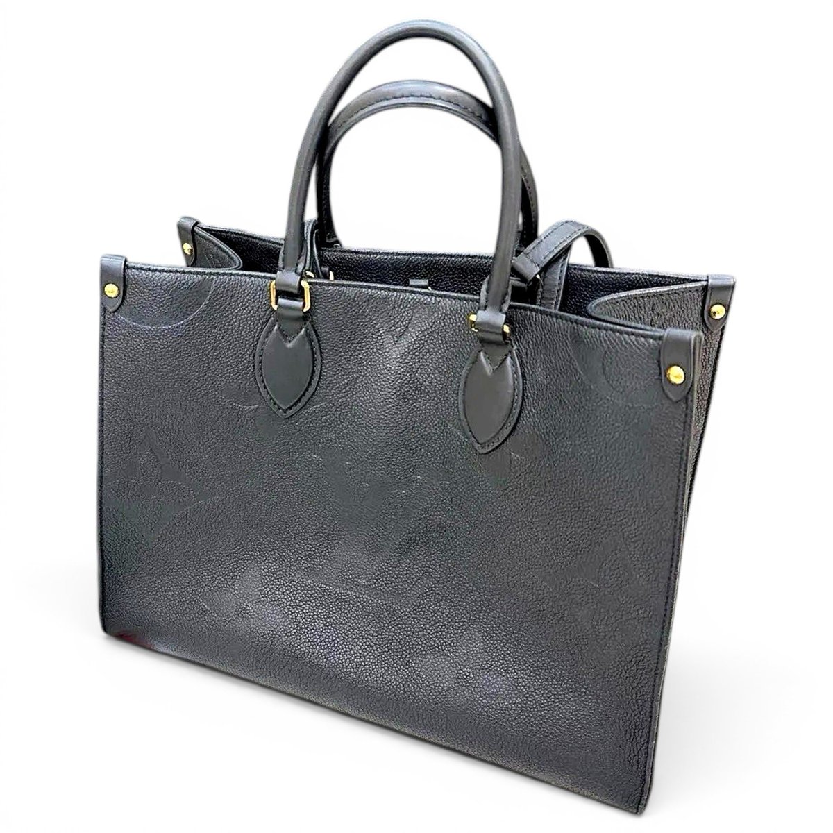 Onthego leather handbag