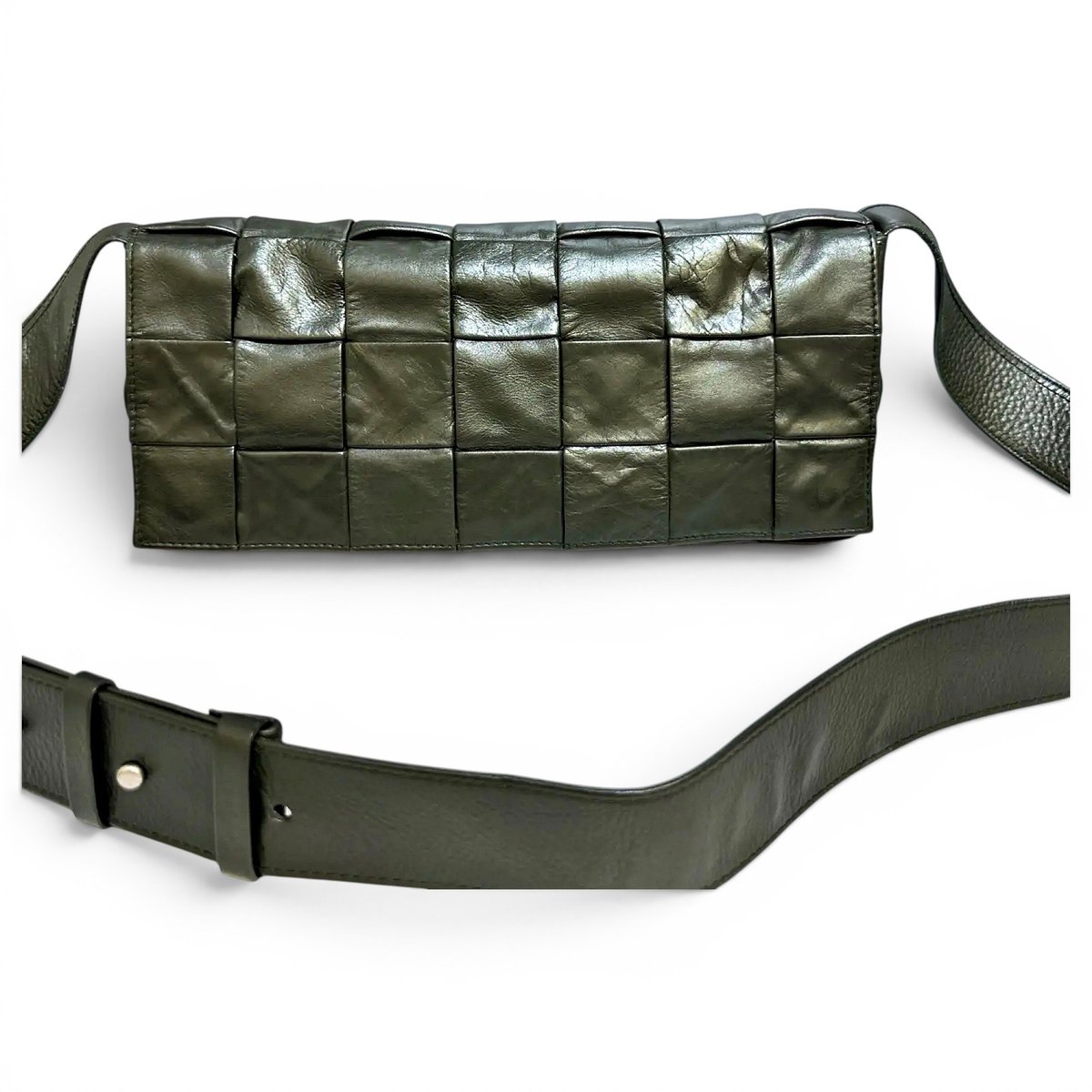 Cassette leather crossbody bag