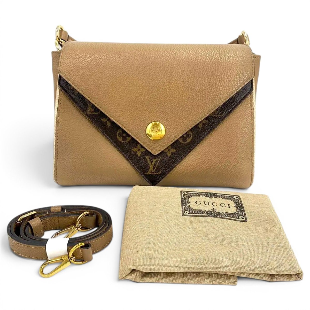 Double V leather crossbody bag