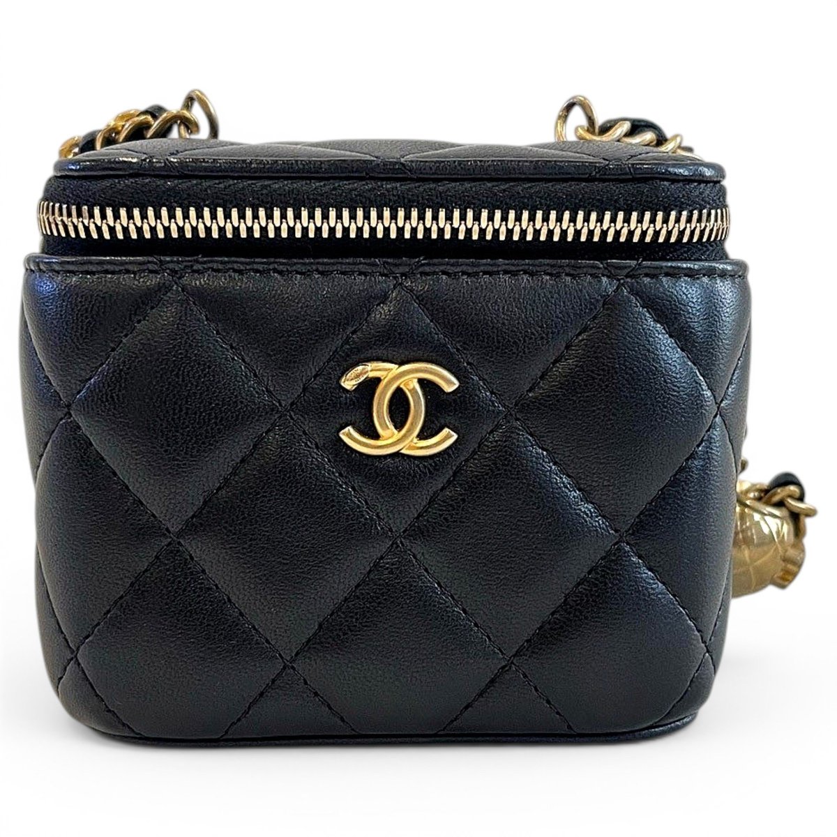 Trendy CC Vanity leather handbag