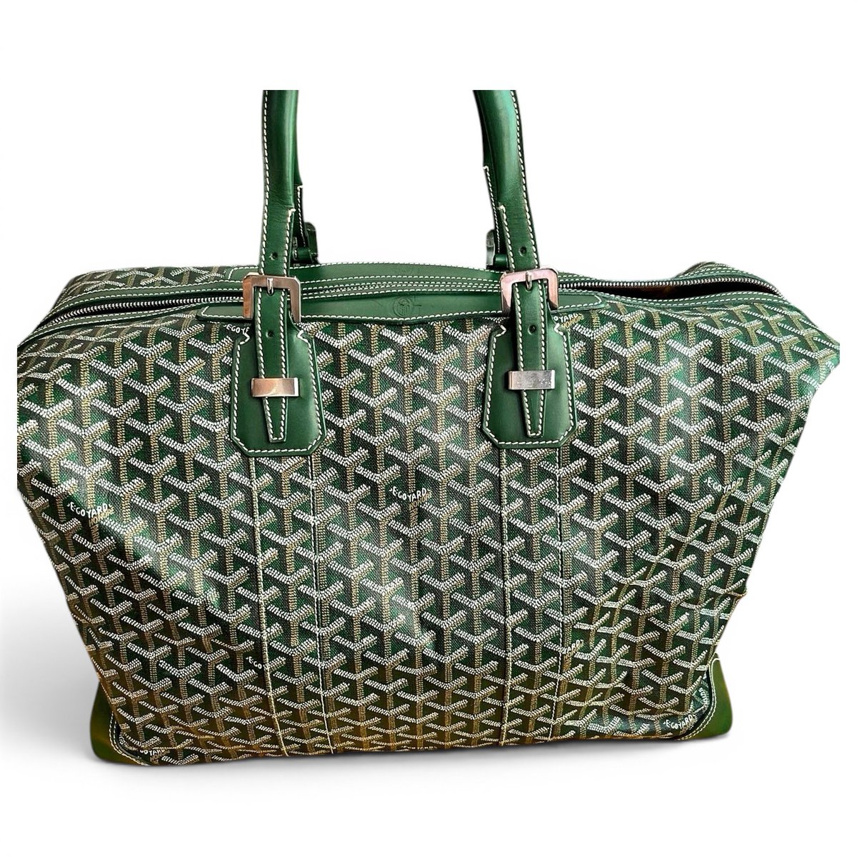 Leather travel bag