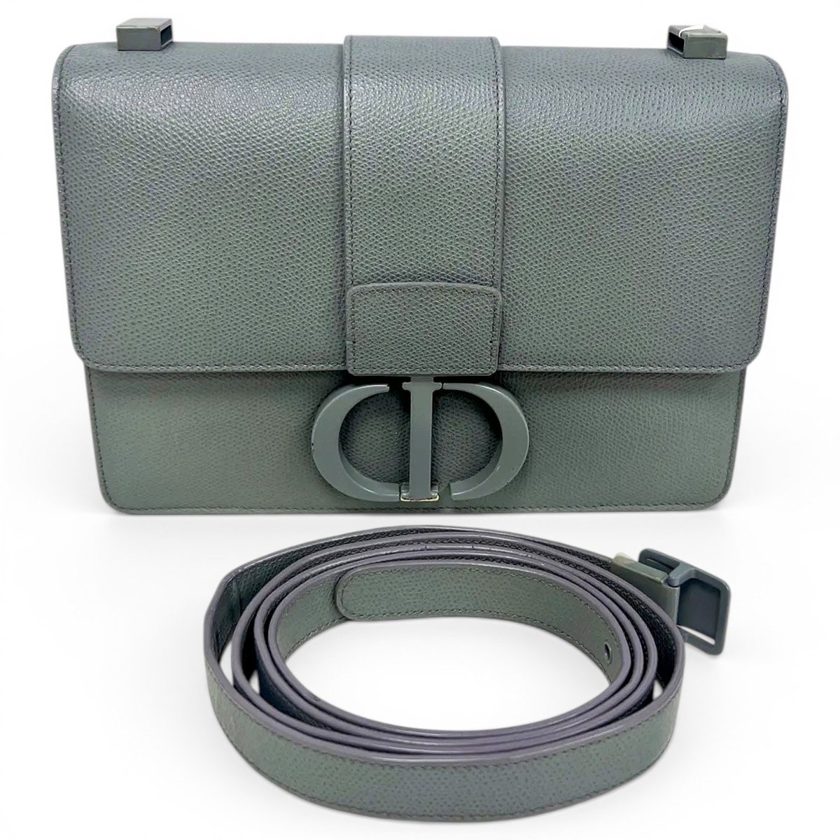30 Montaigne leather handbag