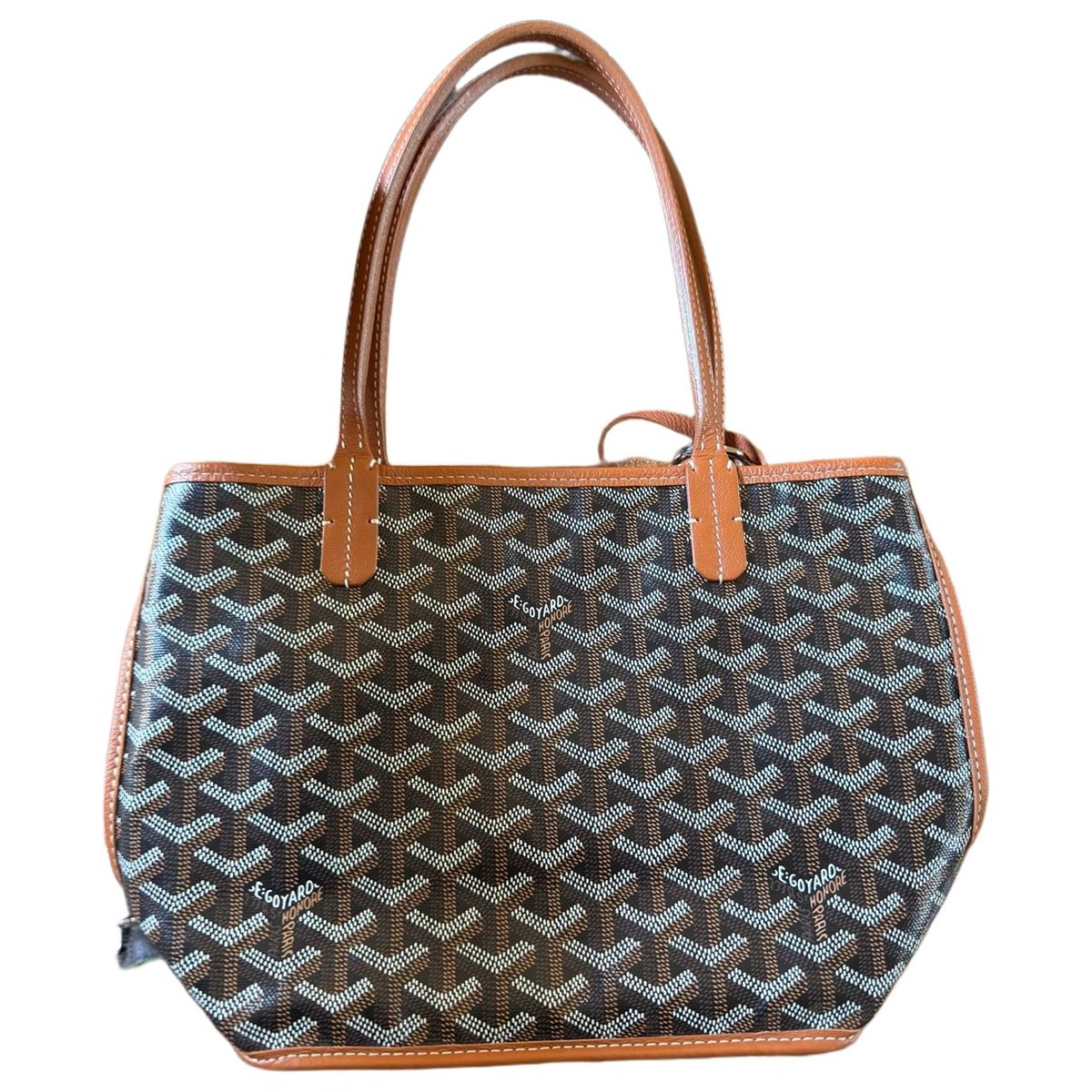 Leather tote