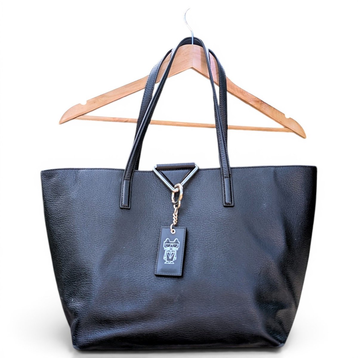 Leather tote