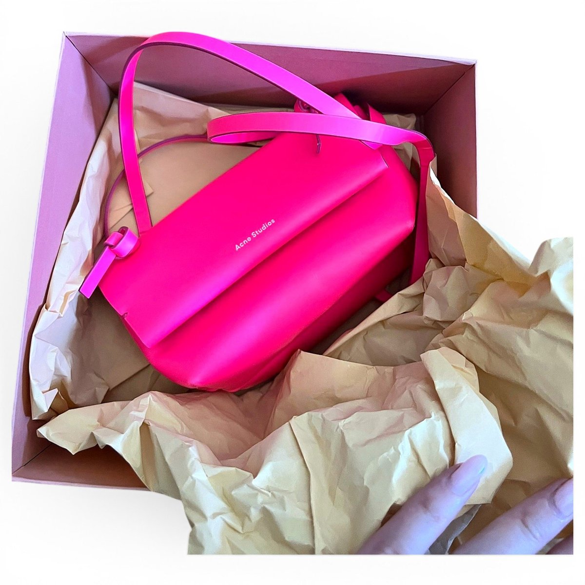 Musubi leather crossbody bag