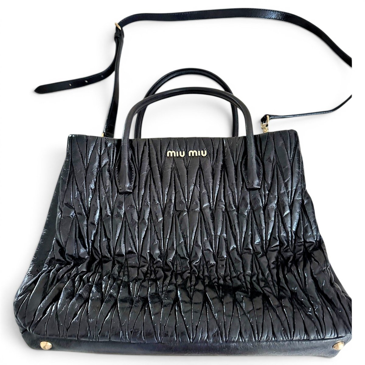 Matelassé leather handbag