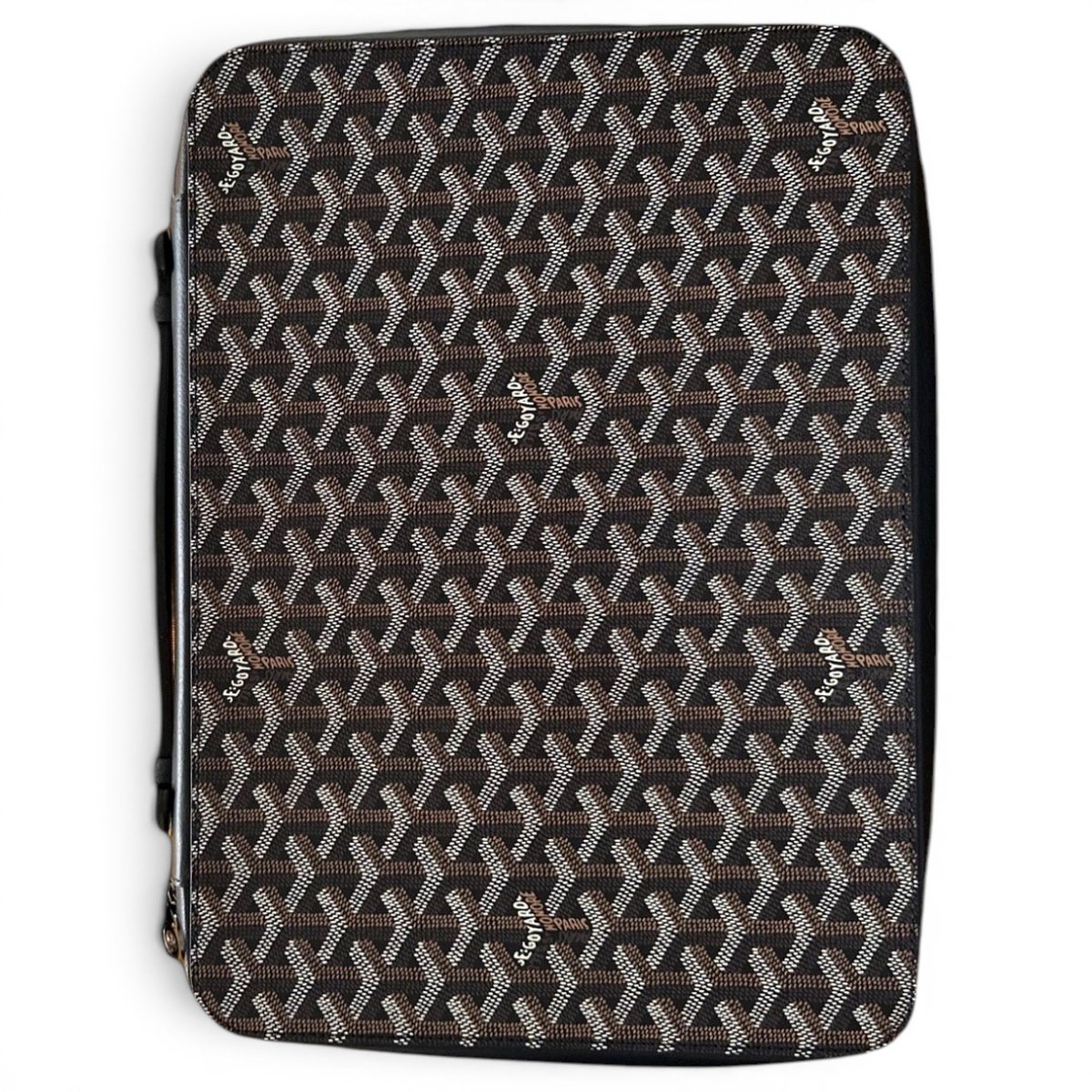 Leather clutch bag