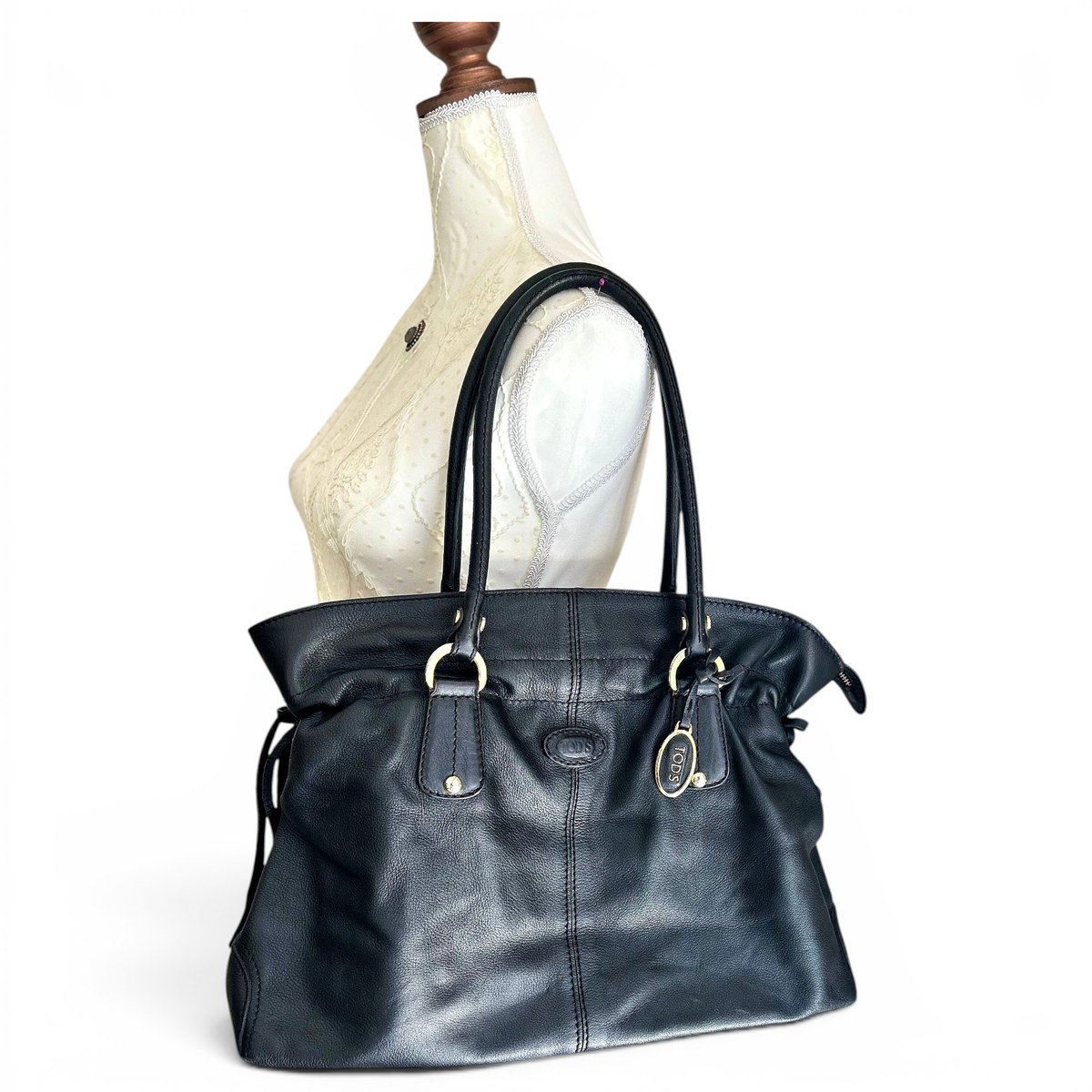 Shopping Media leather tote