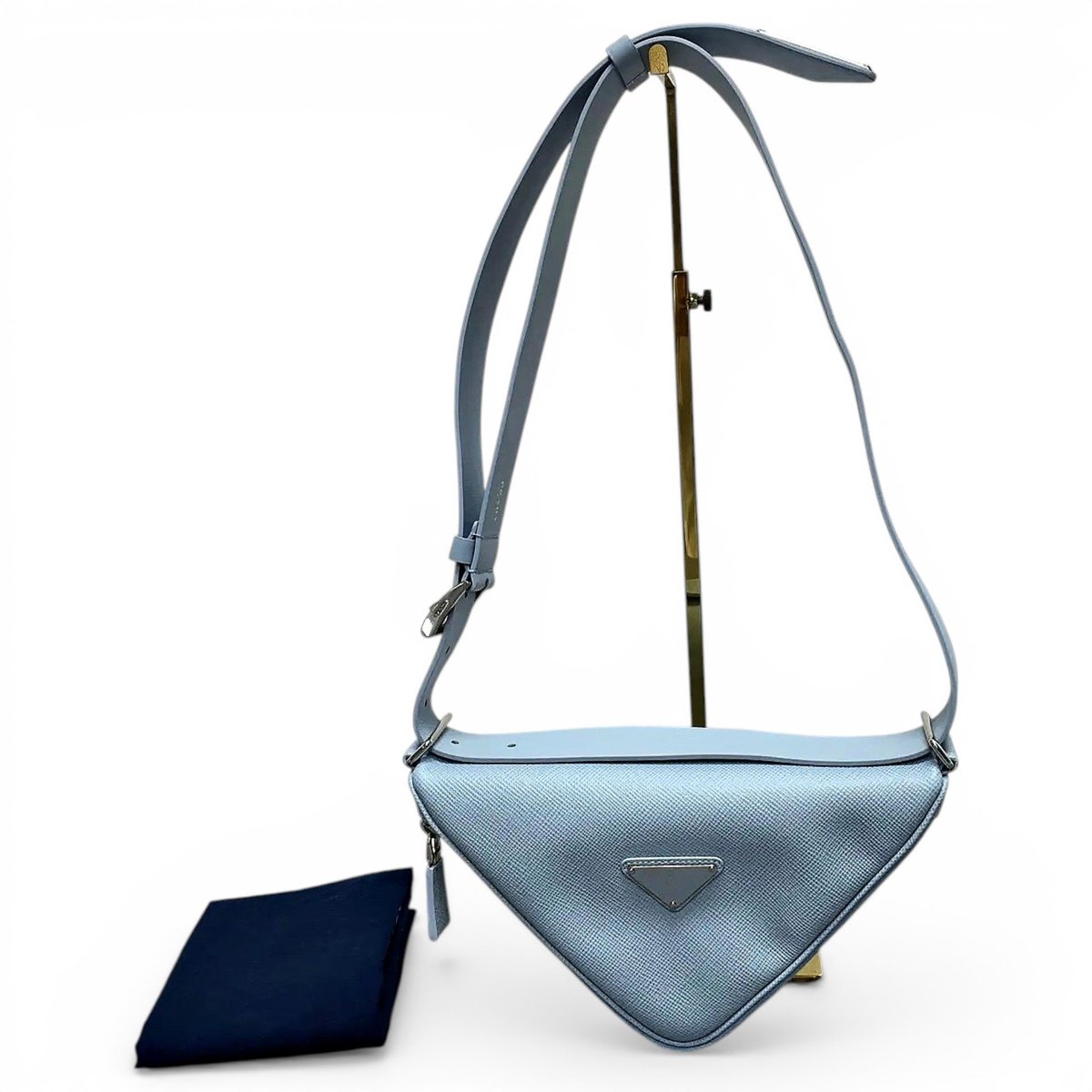 Triangle leather handbag
