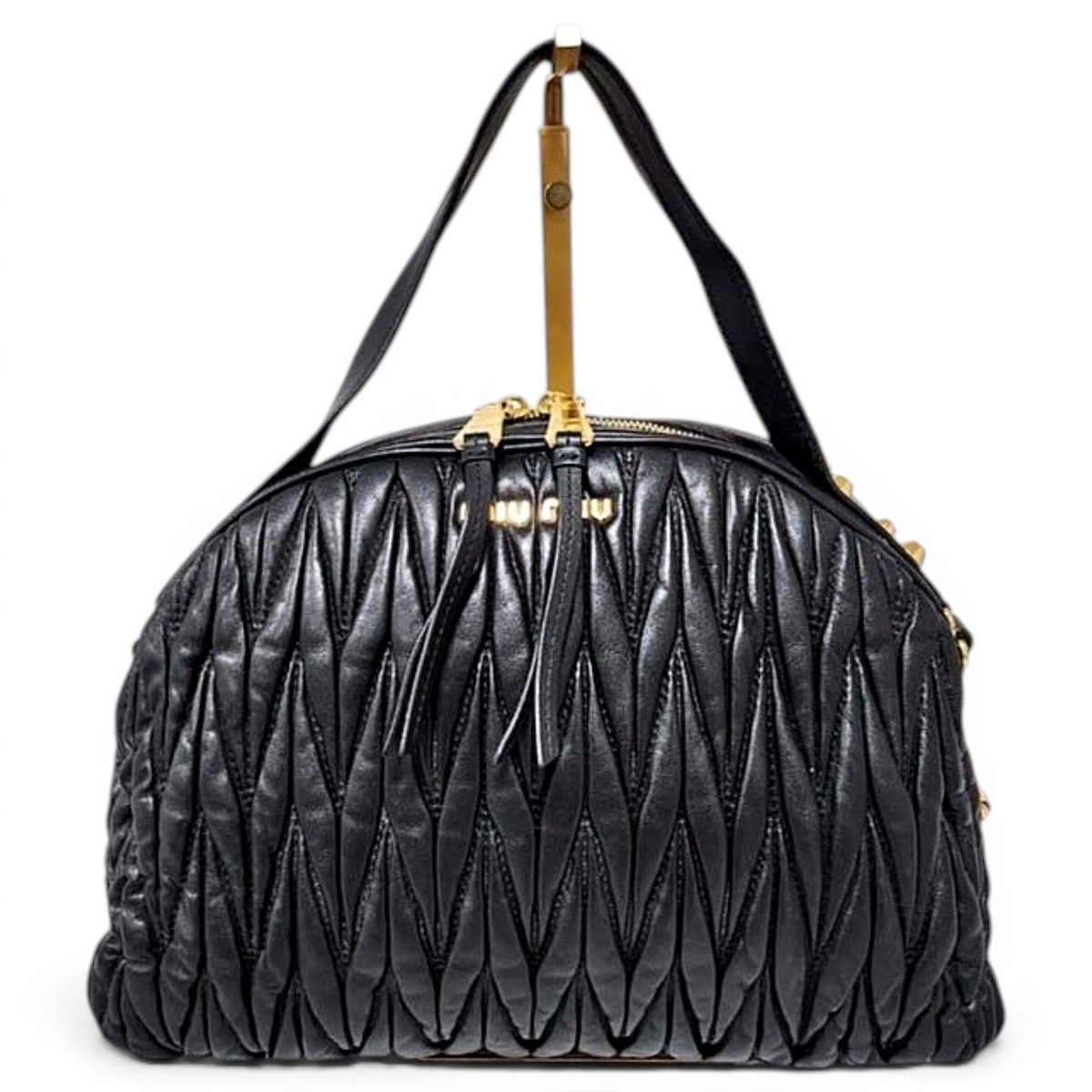Matelassé leather handbag