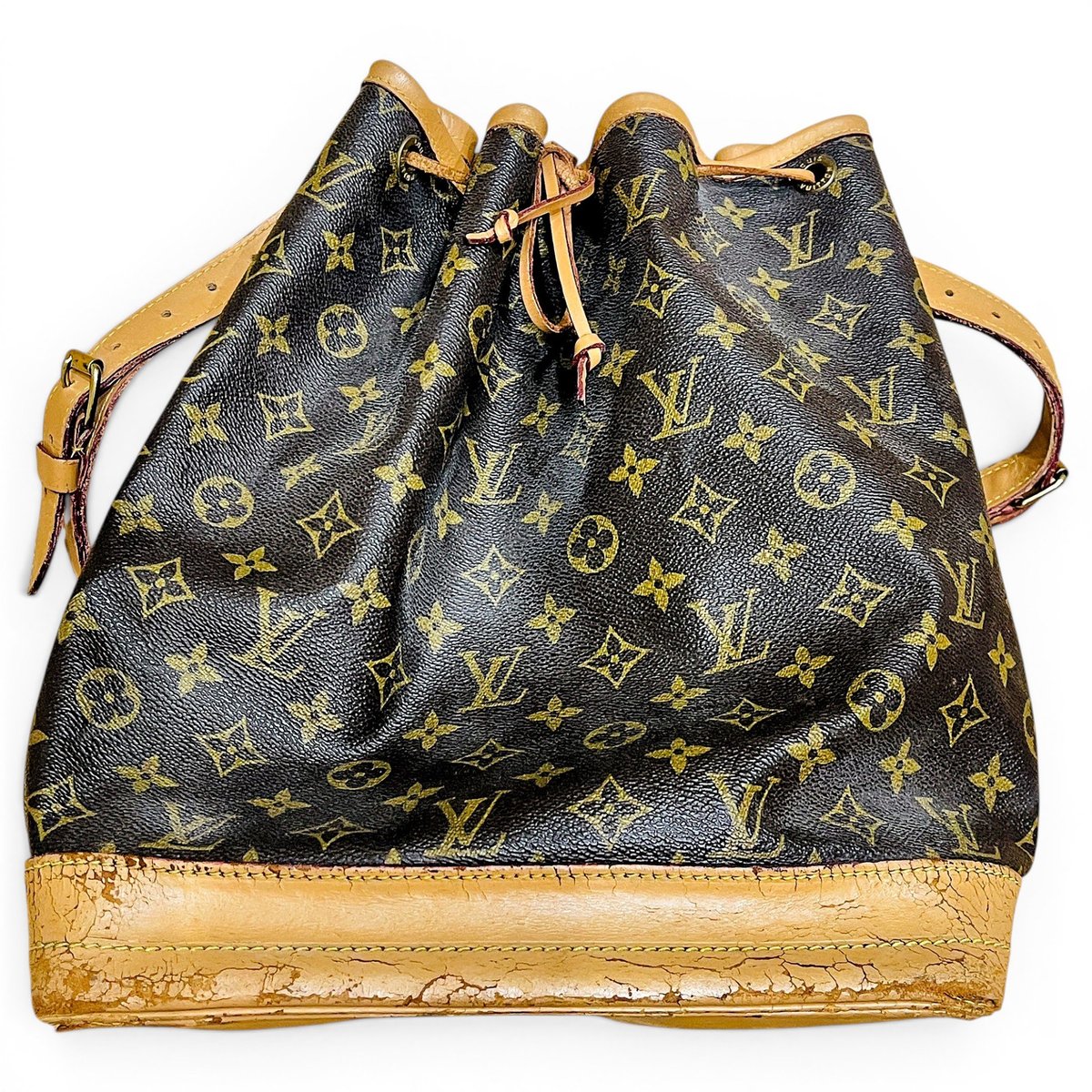Noé leather handbag