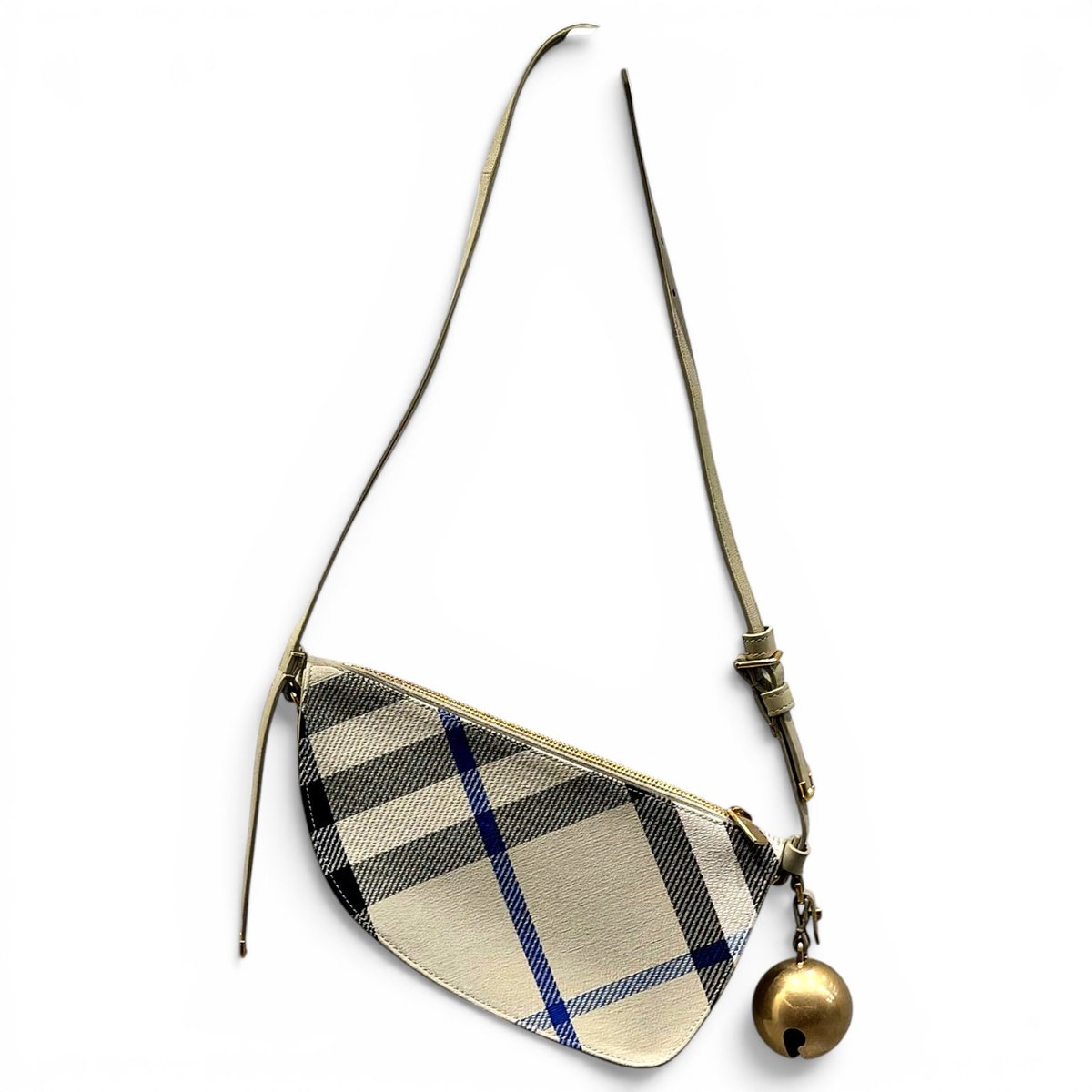 Shield cloth handbag