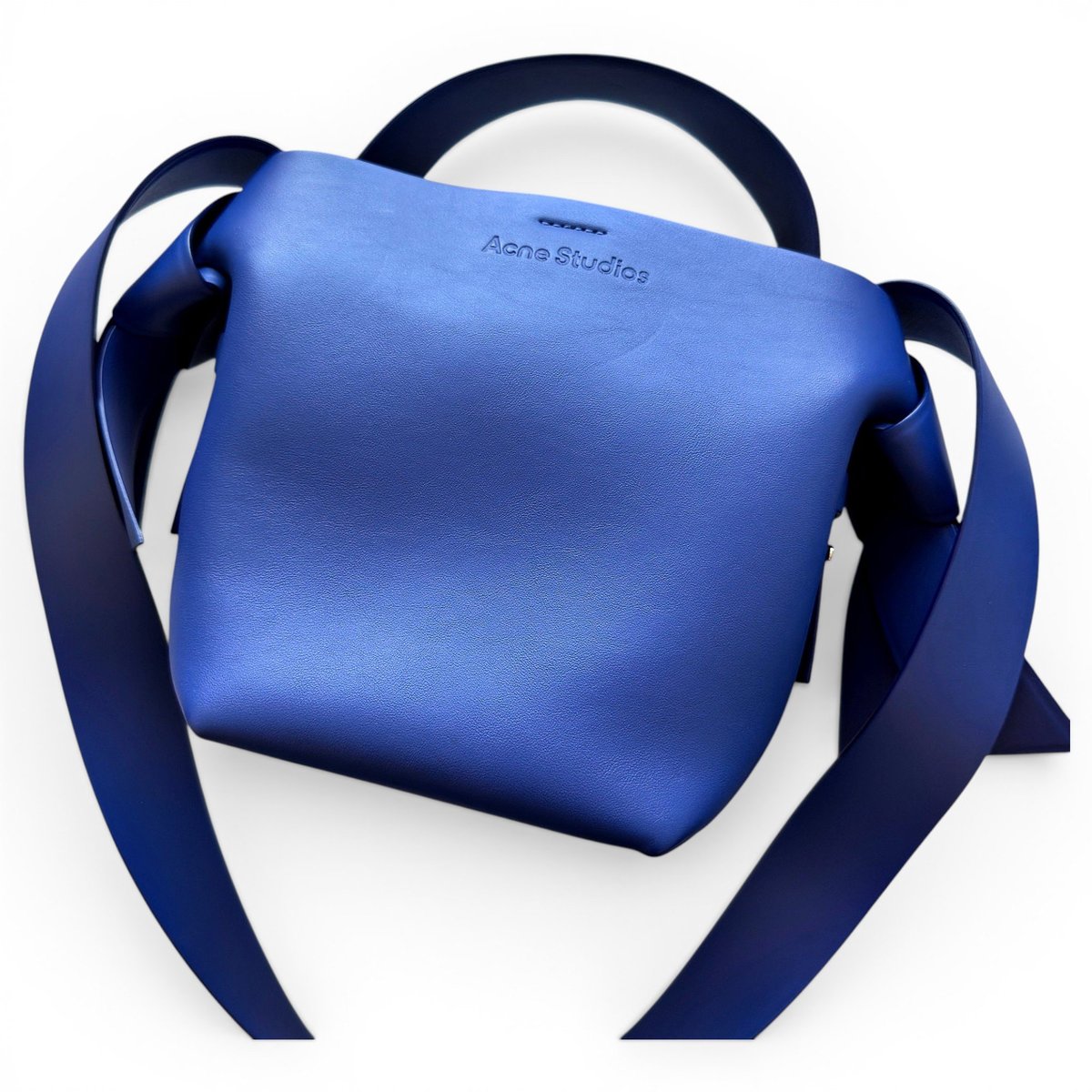 Musubi leather handbag