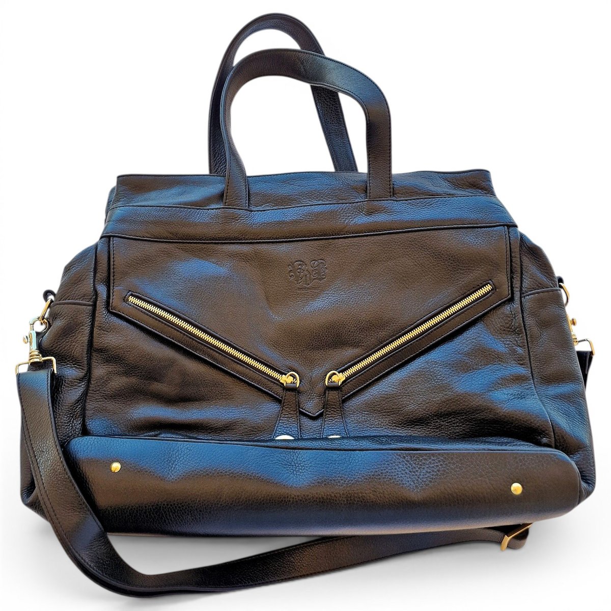 Leather travel bag