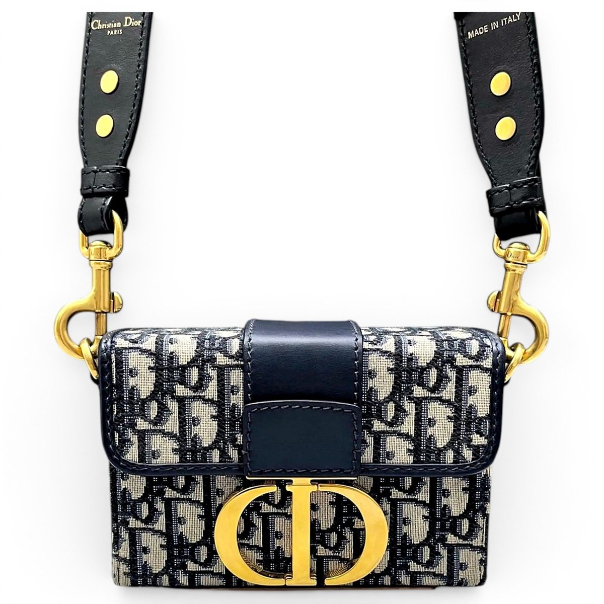 30 Montaigne cloth crossbody bag