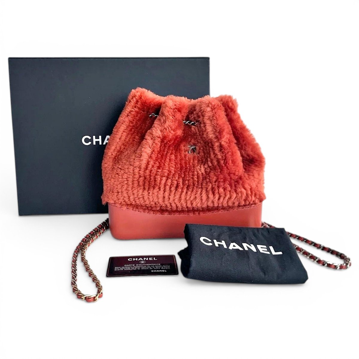 Chanel 19 cloth bag