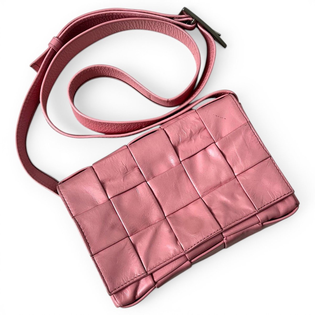 Cassette leather handbag
