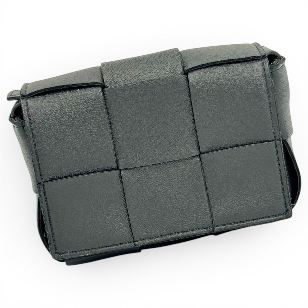 Cassette leather handbag
